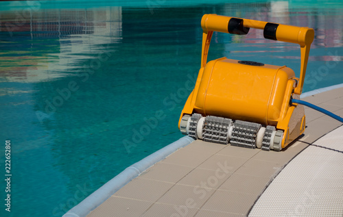 a water cleaner for cleaning swimming pools