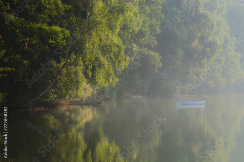 Fototapeta Naklejka Na Ścianę i Meble -  Łódka