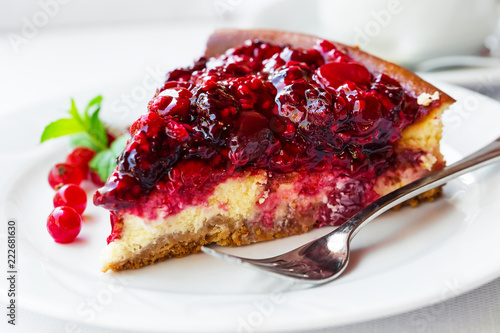 Obraz na plátně Delicious Homemade Pie with fresh berries