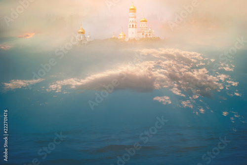 Bilde på lerret Heavenly temple in the clouds above the ocean
