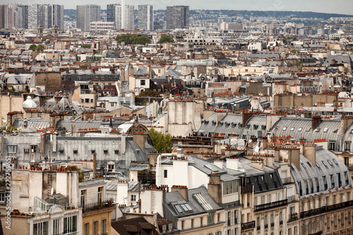 Elevated view over Paris © Steve Lovegrove