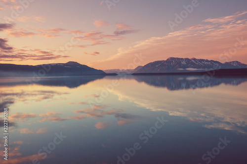 Fototapeta Naklejka Na Ścianę i Meble -  Lake in Alaska
