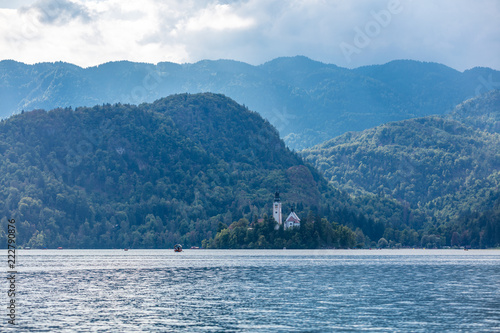 Wallpaper Mural Inselkirche in Bled Torontodigital.ca