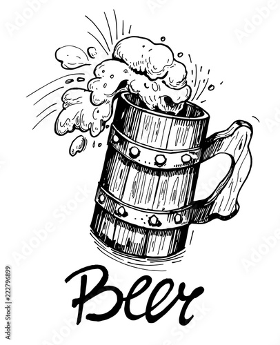Sketch of a vintage wooden mug of beer. Hand drawn illustration converted to vector