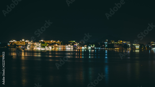 city at night © Shiv Mer