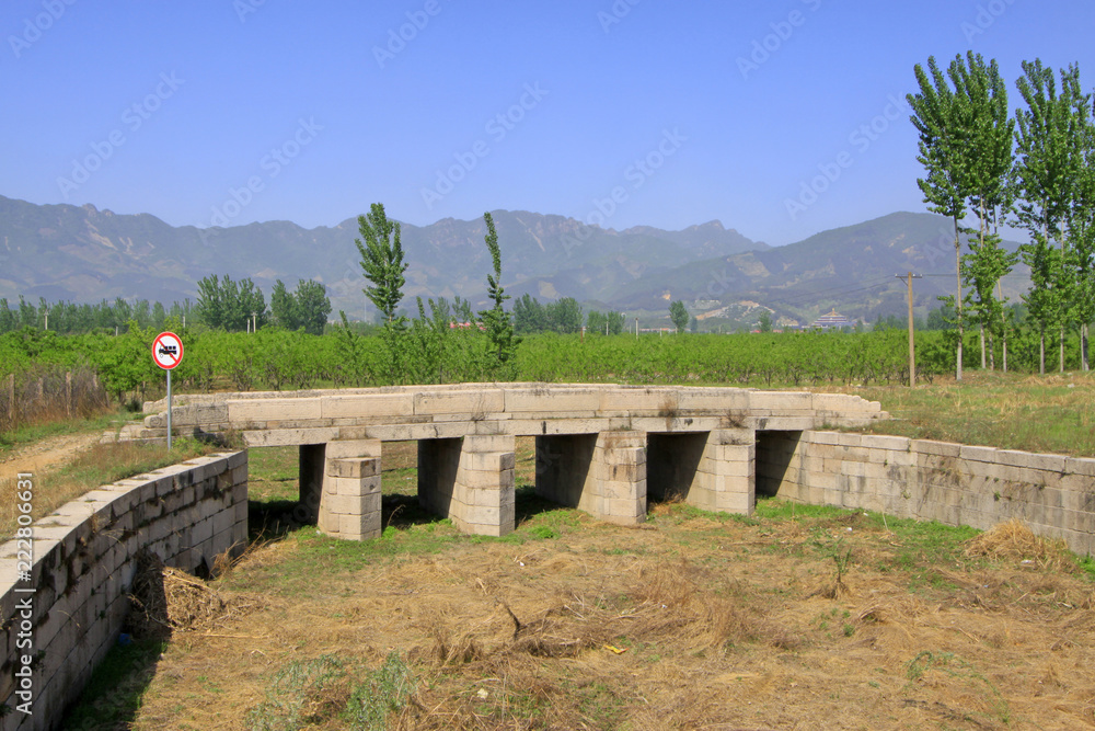 Stone bridge in the Eastern Royal Tombs of the Qing Dynasty, china