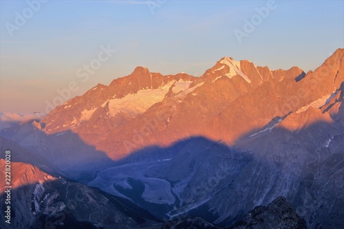 Glacier du Miage et Aiguille de Tré-la-Tête