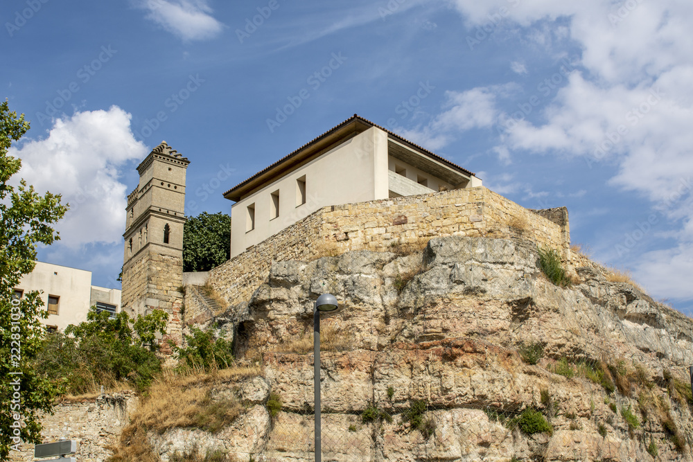 Ruinas de la muralla y del Alcazar de Salamanca, España 