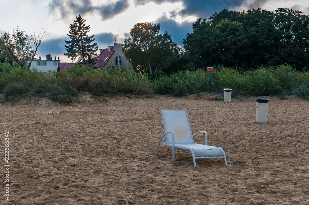 fotel do opalania na plaży, Sopot - obrazy, fototapety, plakaty 
