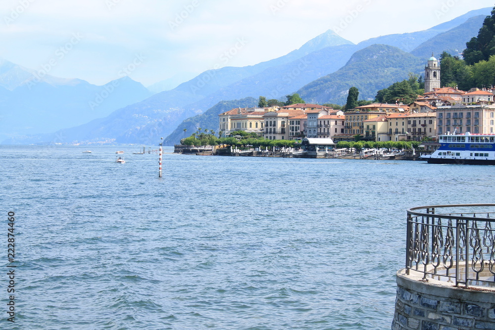 Bellagio, le luxueux village sur les rives du lac de Come, Italie
