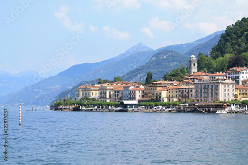 Bellagio, le luxueux village sur les rives du lac de Come, Italie   © Picturereflex