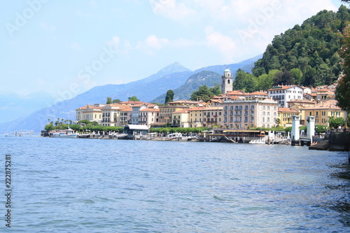 Bellagio, le luxueux village sur les rives du lac de Come, Italie 
