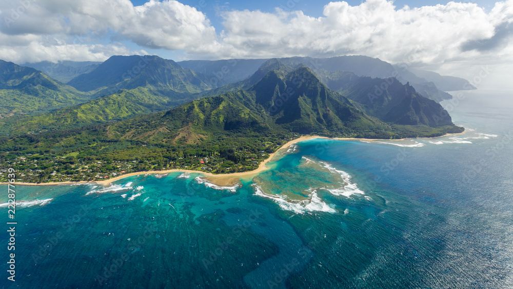 View on Tunnels Beach with the reef and Wainiha from Haena Point