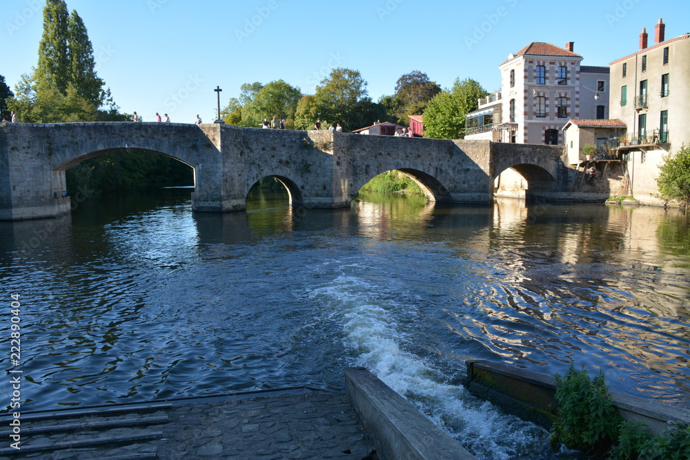 Fototapeta premium Clisson - Le Pont de la Vallée