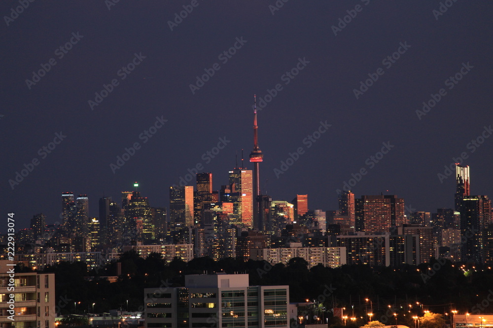 Fototapeta premium city at dusk