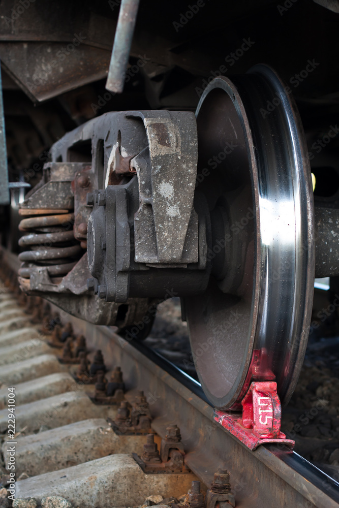 railway brake shoe stops the train