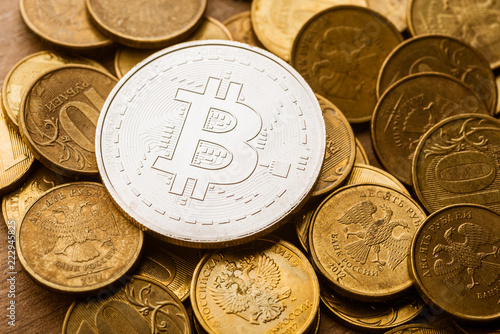 bitcoins and roubles coins