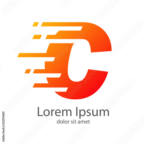 Logotipo letra C estilo velocidad color naranja