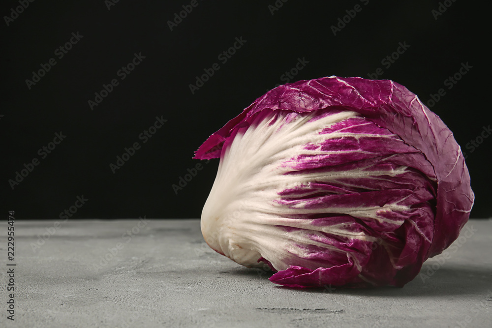 Obraz premium Ripe red cabbage on grey table
