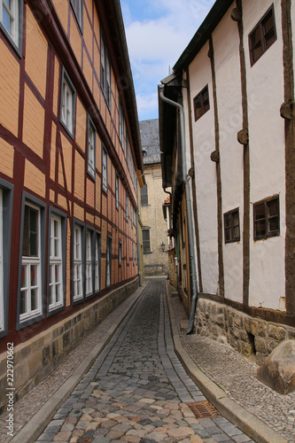 Bild auf Leinwand Quedlinburg, Altstadt, Enge Gasse