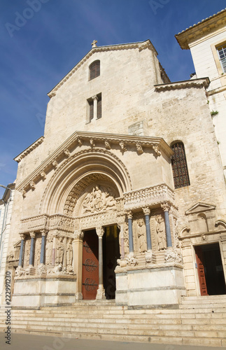 Basilika Saint-Trophime  in Arles © E. Schittenhelm