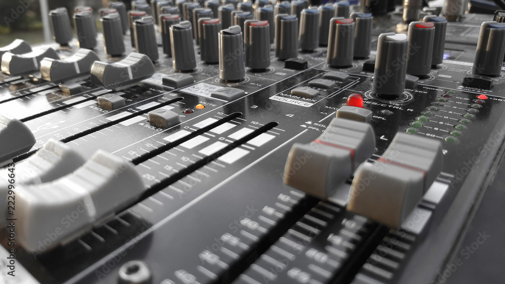 Obraz premium equalizer mixer BW
