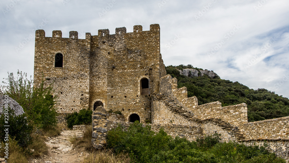 Le château médiéval du village ardéchois de Saint Montan