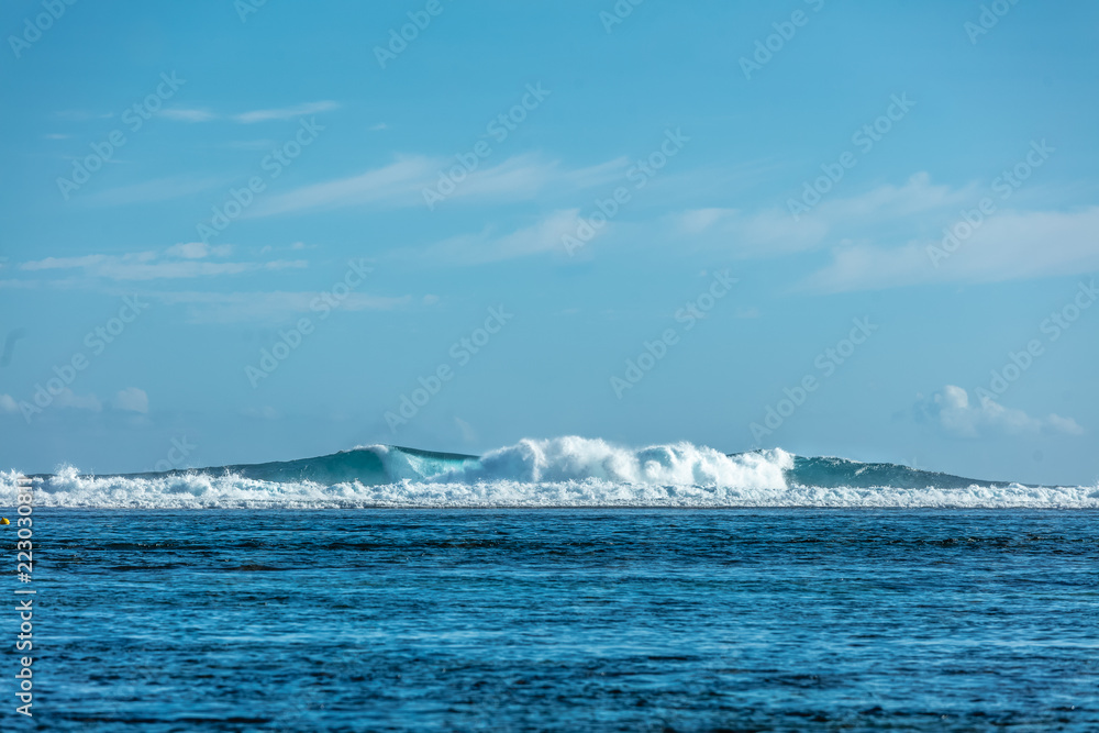 Vagues à Tahiti