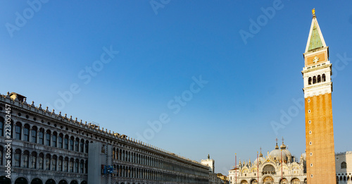 Obraz na płótnie San Marco square with Campanile and Saint Mark's Basilica. The main square of the old town and main travel attractions in Venice, Veneto, Italy w salonie