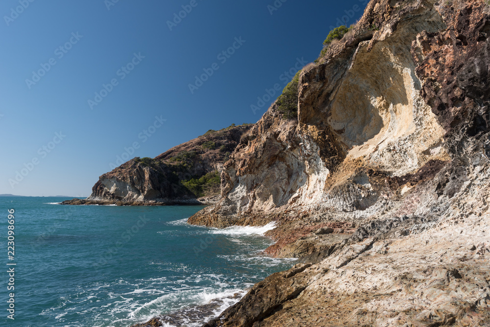 Fototapeta premium Volcanic cliffs at Yeppoon, Queensland, Australia.