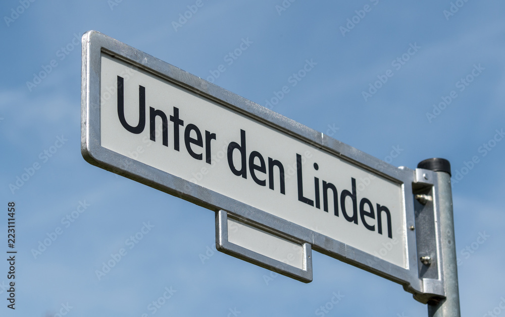 Straßenschild Unter den Linden Straßenschild Unter den Linden