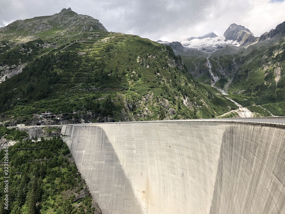 Staudamm, Stausee, Staumauer, Zillergründl im Zillertal, Tirol, Österreich
