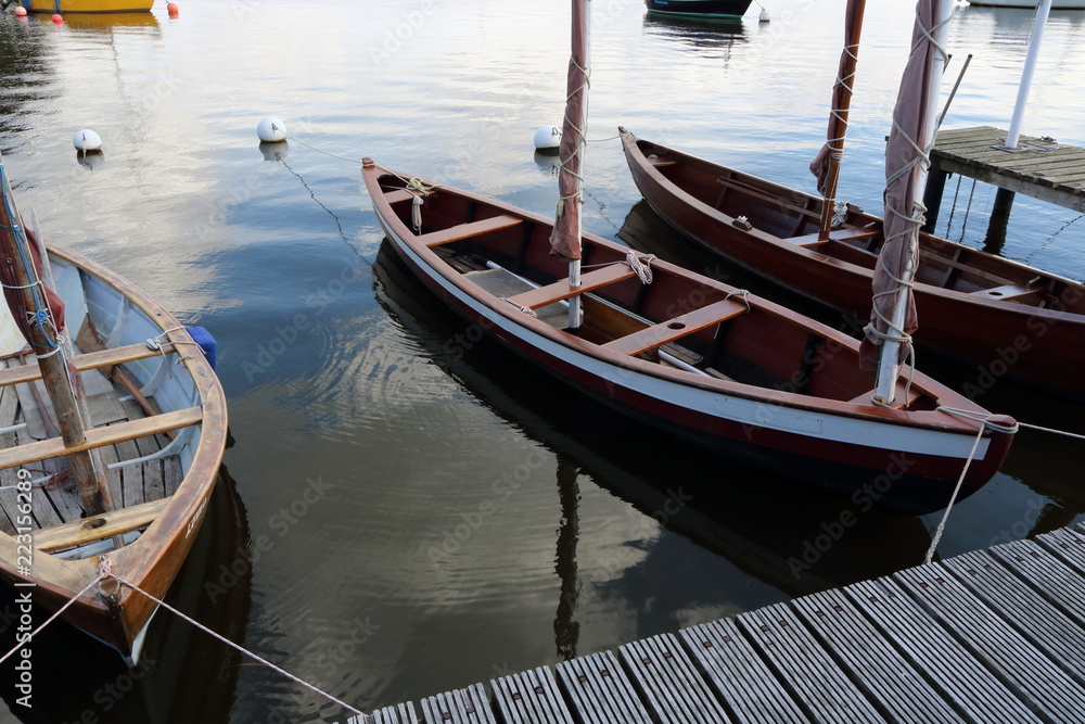 Alte Fischerboote in Holm, Schleswig