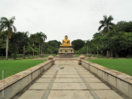 Viharamahadevi Park photo