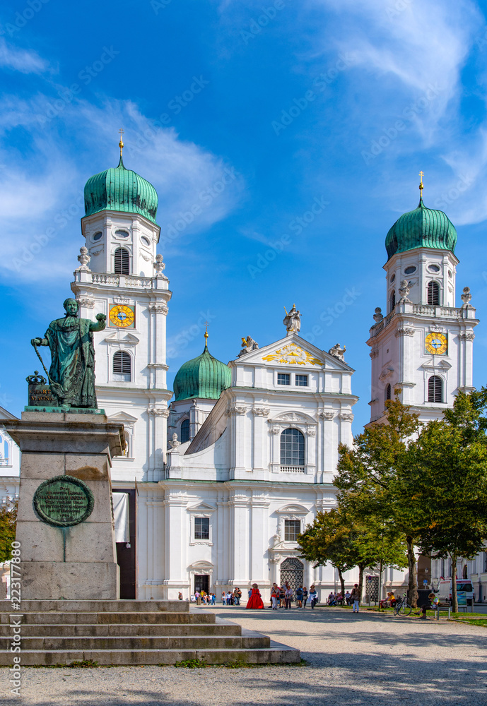 Dom Sankt Stephan Passau und König Maximilian Joseph