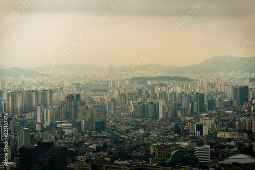 Canvas Print View over cloudy and foggy seoul