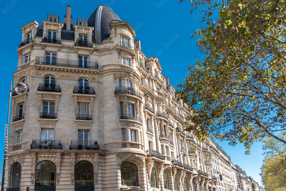 Naklejka premium Paris, beautiful building boulevard Richard-Lenoir, typical parisian facade 