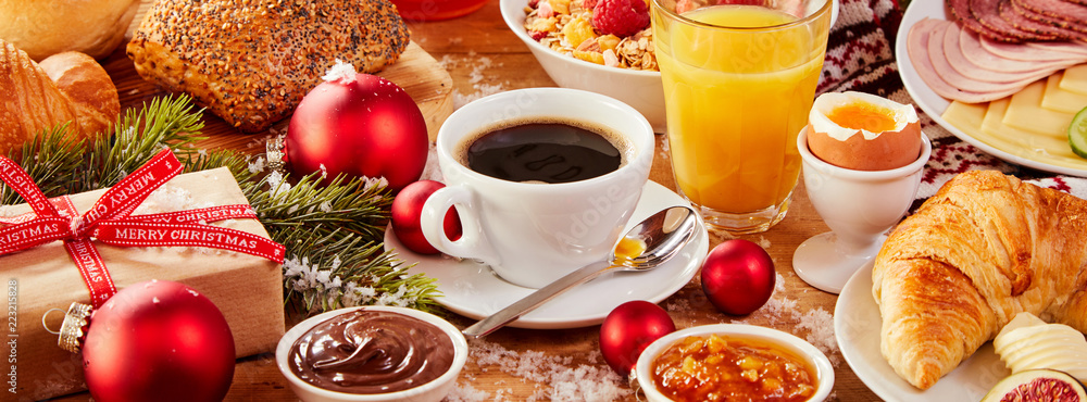 Tasty fresh Christmas Intercontinental breakfast - obrazy, fototapety, plakaty 