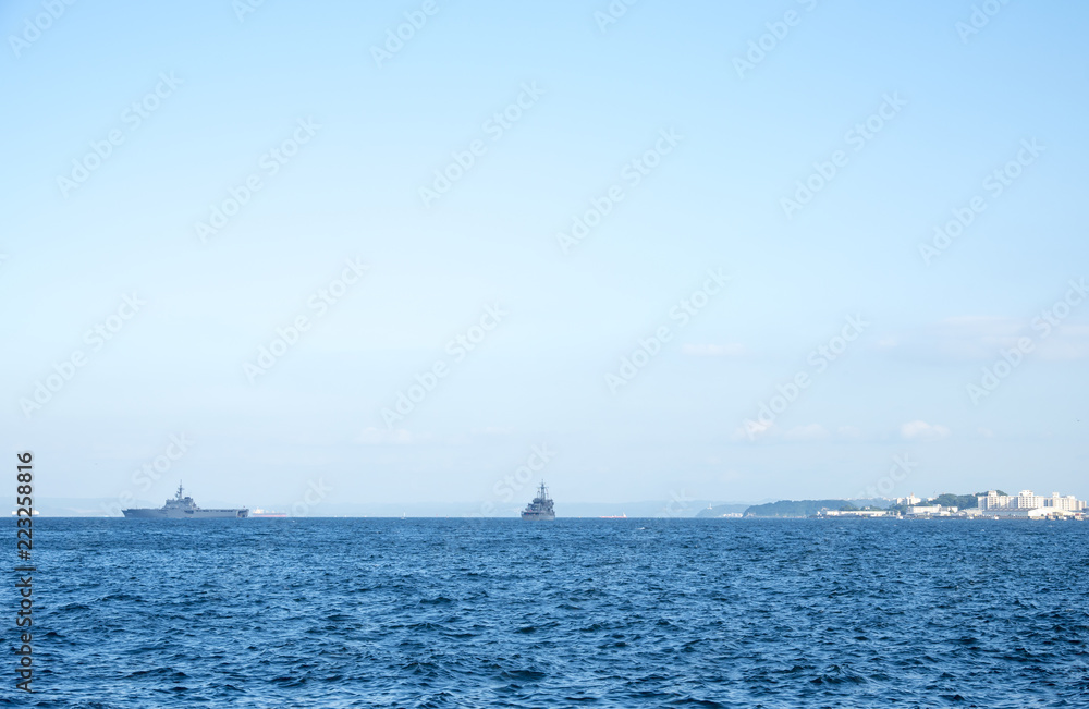 横須賀港に停泊している海上自衛隊の艦艇（横須賀市）