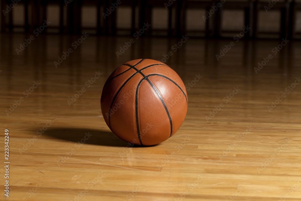 Basketball Ball on a Court - obrazy, fototapety, plakaty 