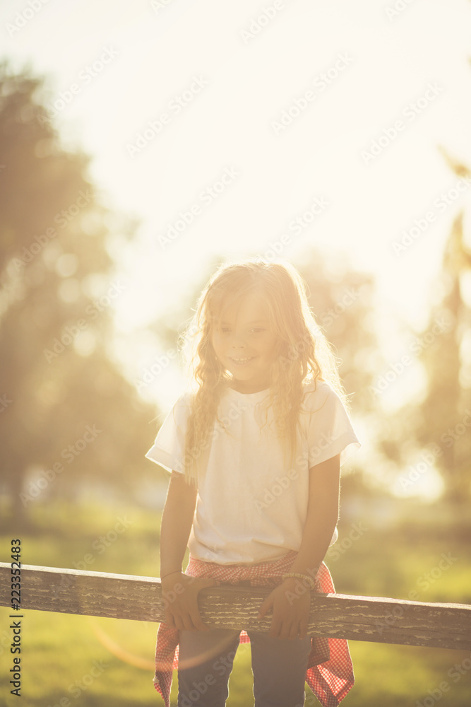 Naklejka premium Pretty in the autumn light.