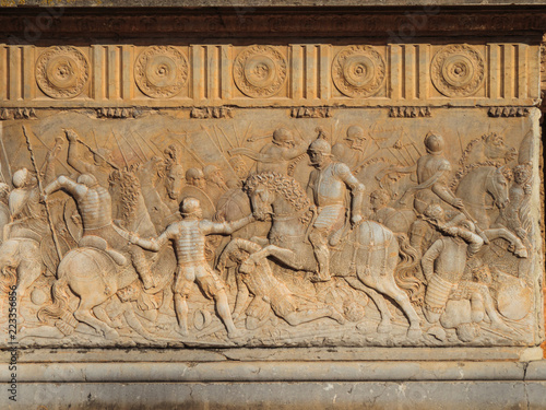 Obraz na plátne Roman bas-relief on the wall