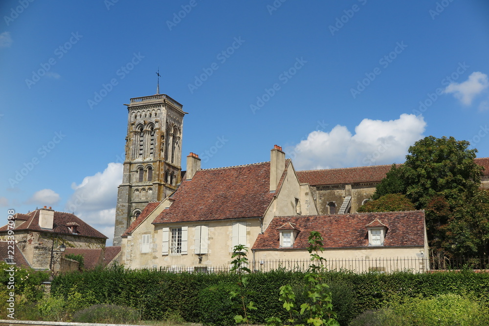 Basilika Ste-Marie-Madeleine in Vézelay, Burgund Basilika Ste-Marie-Madeleine in Vézelay, Burgund