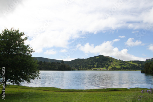 sete cidades lake from the shore