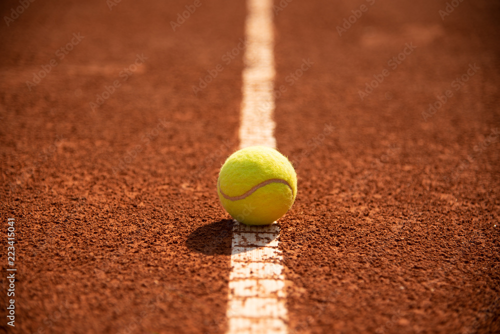 Tennisball zum Tennis spielen