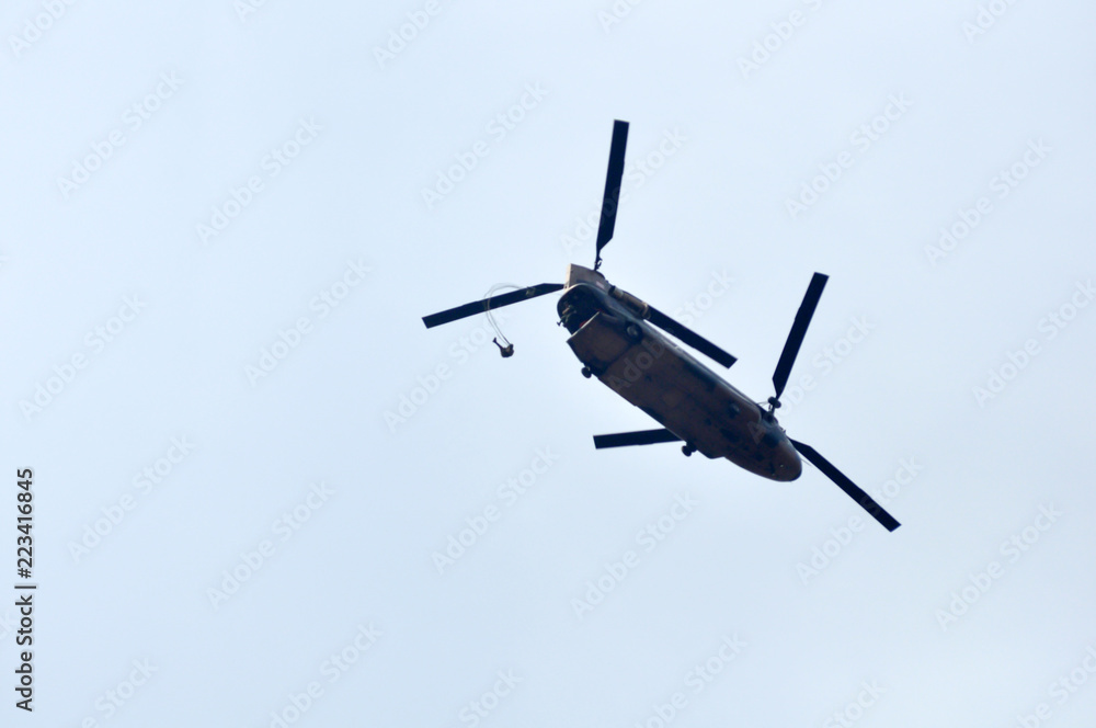 Army parachute jump from a Chinook helicopter Army parachute jump from a Chinook helicopter
