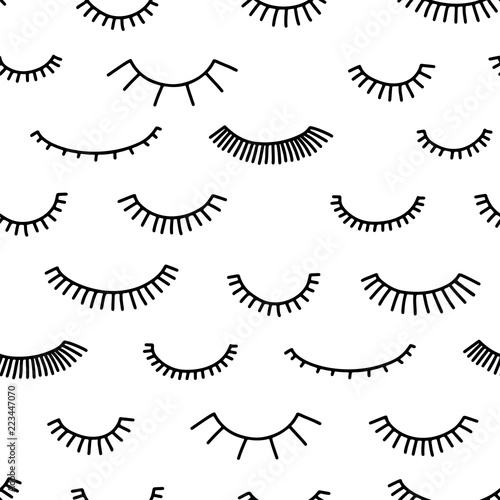 Seamless pattern with eyelashes. Doodle style.