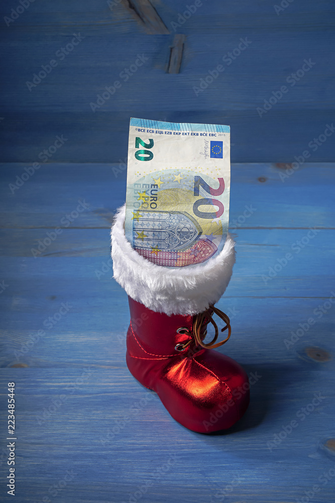 Nikolausstiefel mit Geldschein