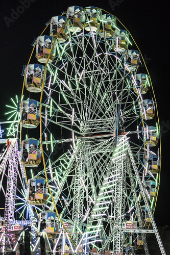ferry wheel with lots of light spots