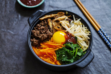 Traditional Korean bibimbap